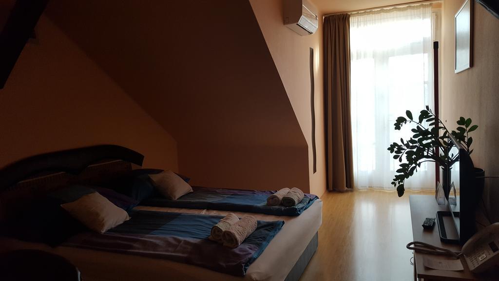 Palma Panzio Hotel Kaposvár Eksteriør billede